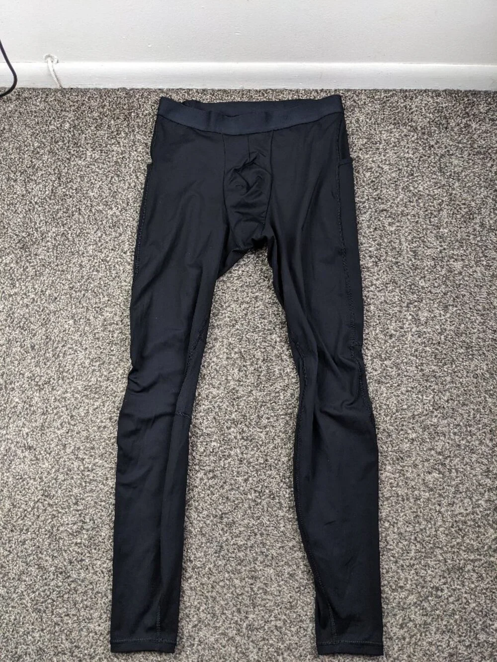Lululemon Surge Light Tight Black Mens Large M5576S